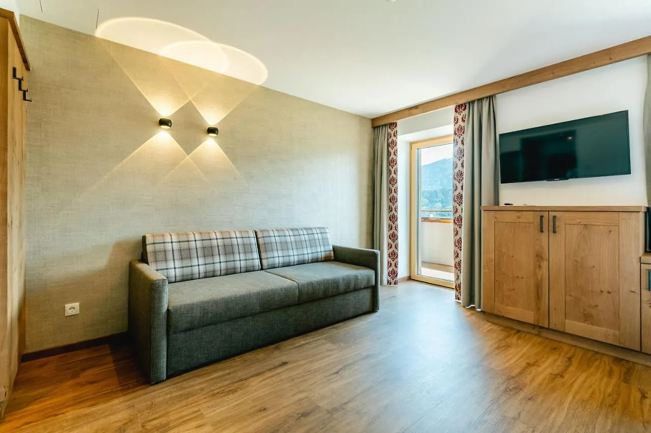 Hotel Huberhof Rum 3*,  Austria