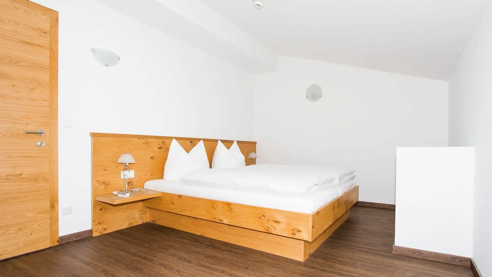 Hotel Huberhof Rum 3*,  Austria